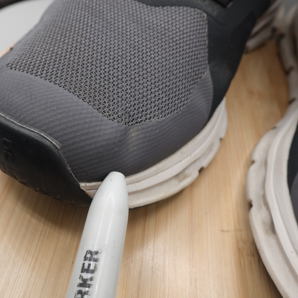 On Cloudrunner Mens 10 Wide 2E Eclipse Black Grey… - image 3